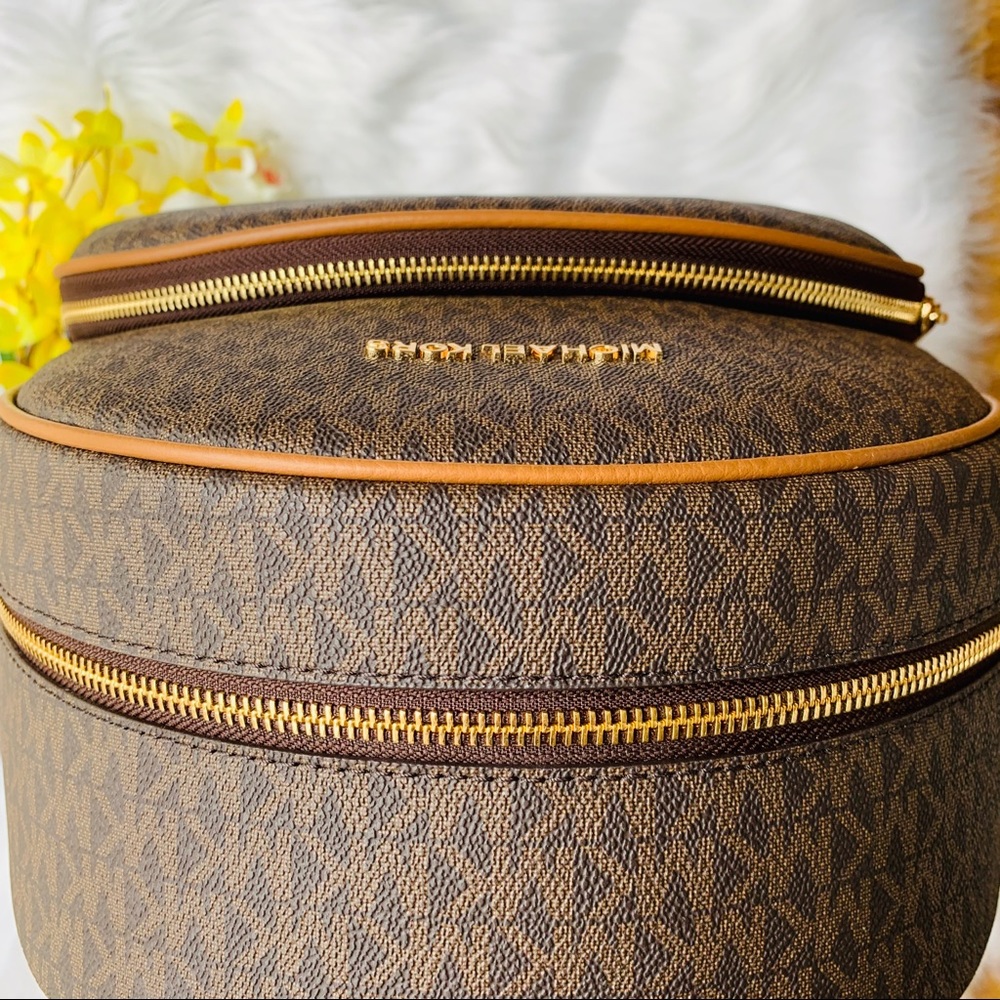 MICHAEL KORS LARGE ABBEY BROWN CANVAS BACKPACK - Picture 7 of 8